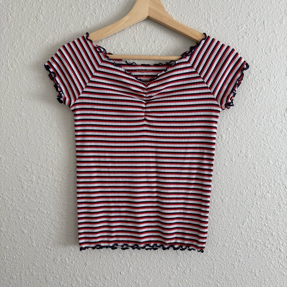 Arizona Co. red blue white off-shoulder tee size small